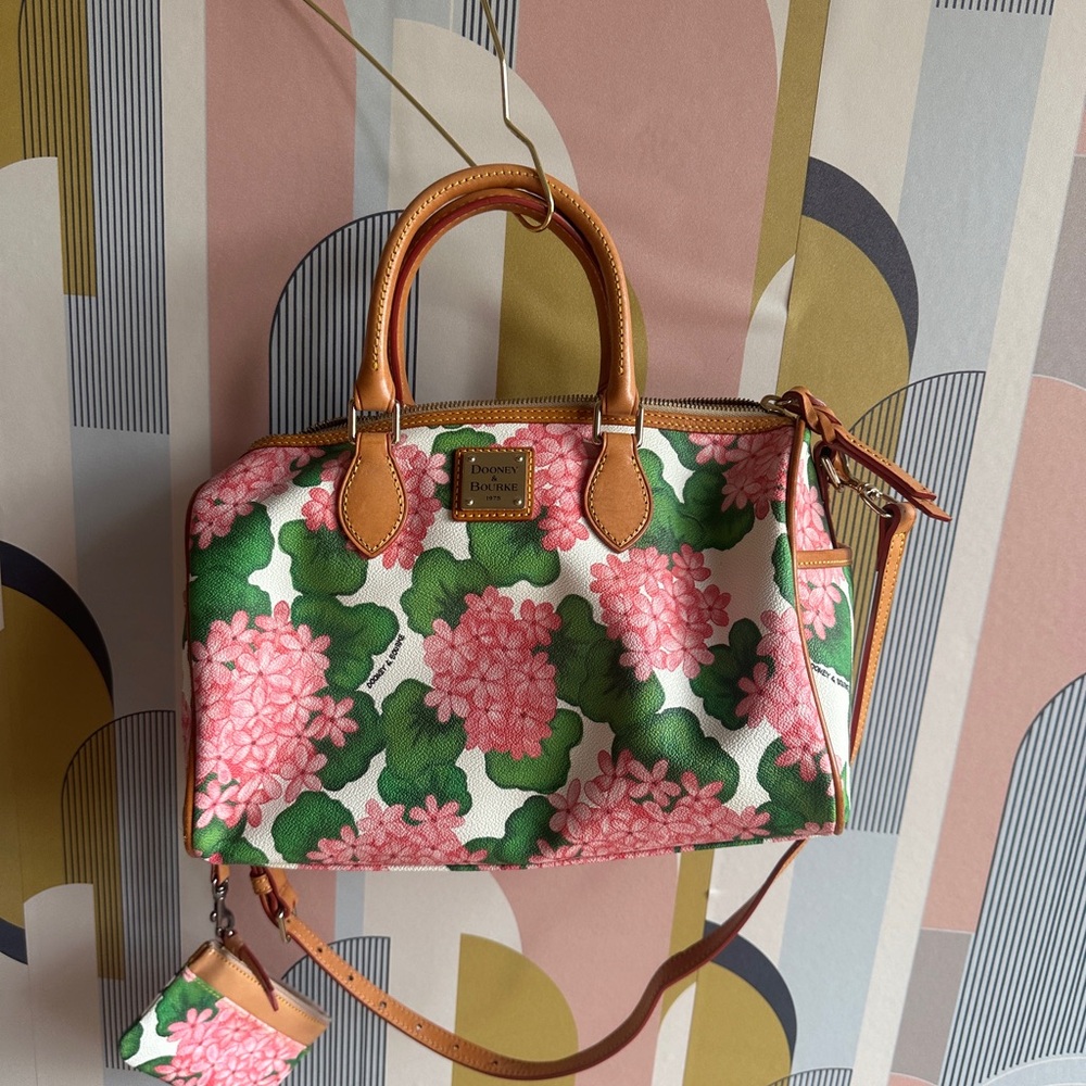 Dooney & Bourke Pink Floral Women's Bag - Picture 2 of 6